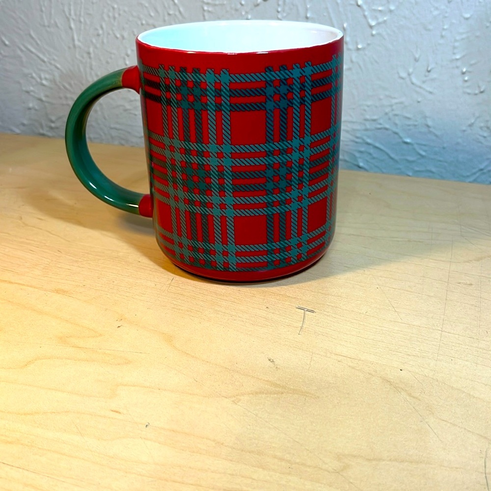 Design Pac red and green plaid oversized coffee mug